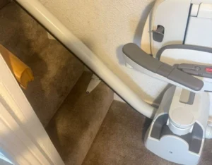 stair lift for narrow stairs