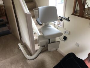 stair lift for narrow stairs